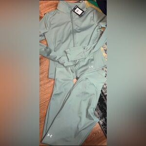Under Armour Mint Green Activewear Set Xs NWT